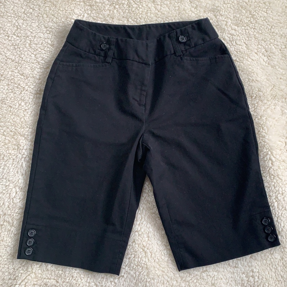 Black Long Shorts Ladies Sz 4 Petite by Reitman’s